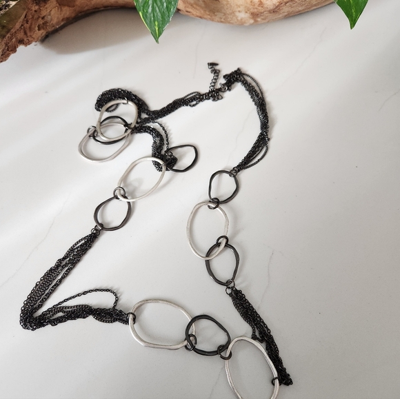 Vintage VCLM Black and Silver Oval Necklace - Picture 4 of 9